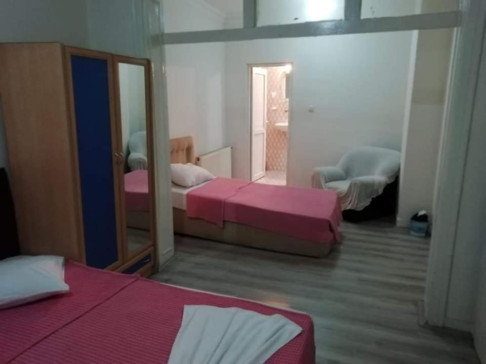 Oezguen Ankara