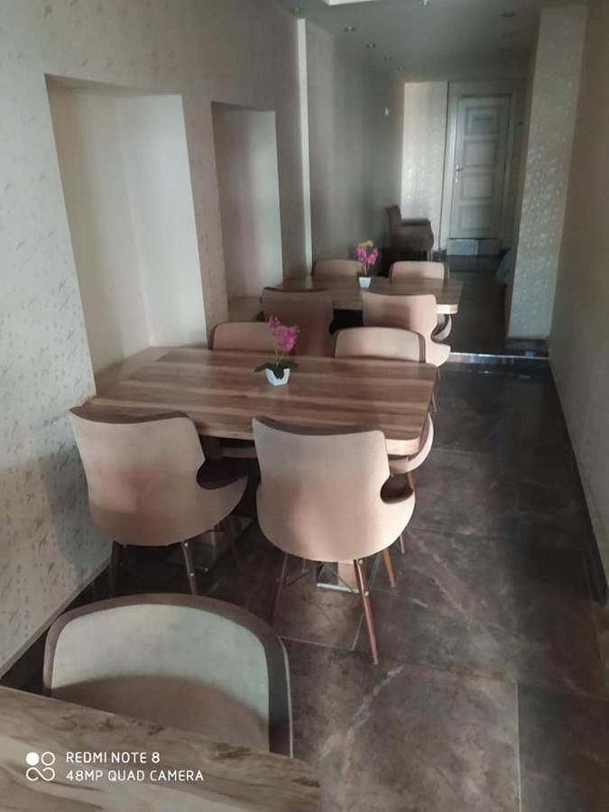 Hotel Oezguen *
